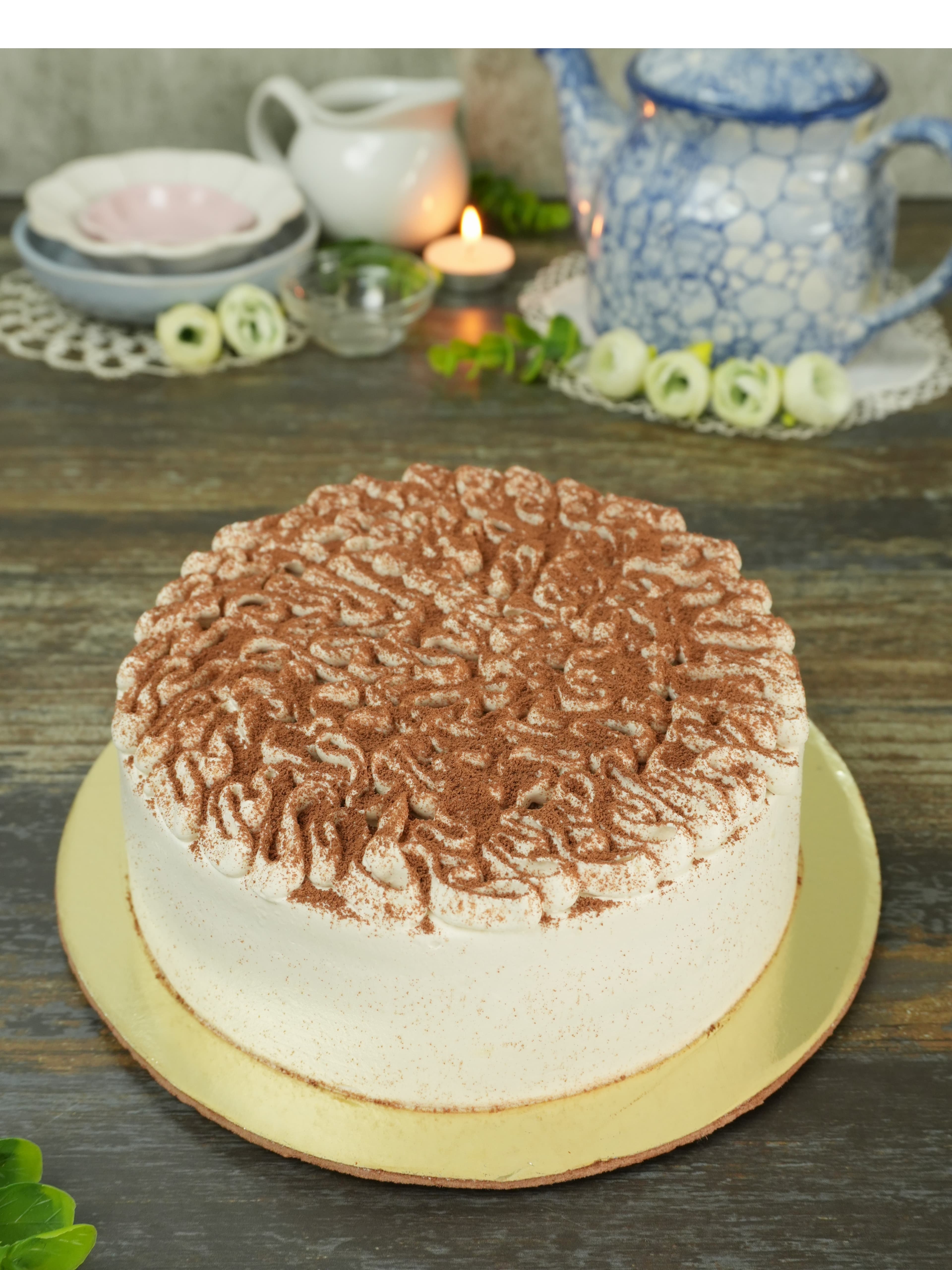 Tiramisu Cake